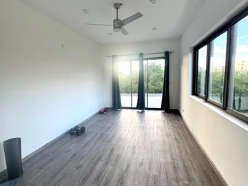 5 Bedroom Villa