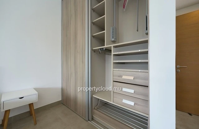 A vendre appartement de 3 chambres accessible aux étrangers à Mont Choisy.