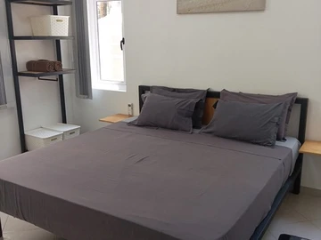 6 Bedroom Apartment