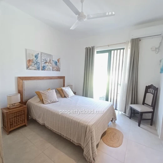Tamarin – For sale, recent 3-bedroom villa with swimming pool and open view
