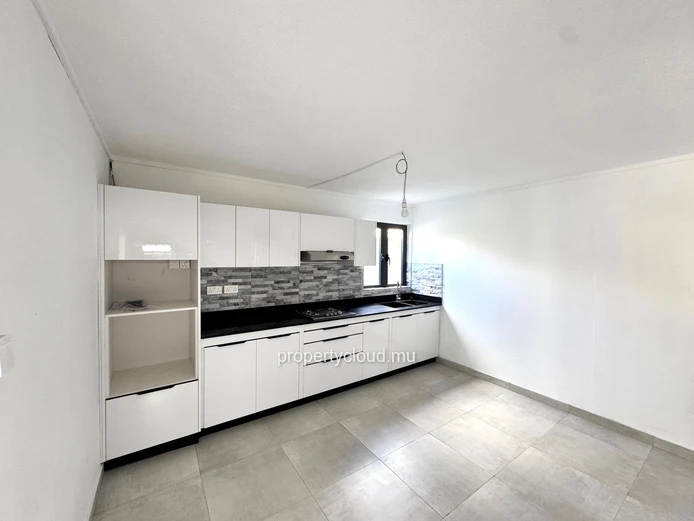Renovated house for rent in Sodnac, Mauritius – 3 bedrooms + office, ideal location