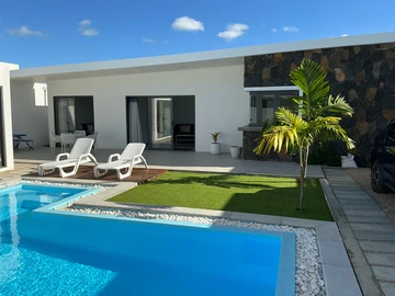 4 Bedroom Villa