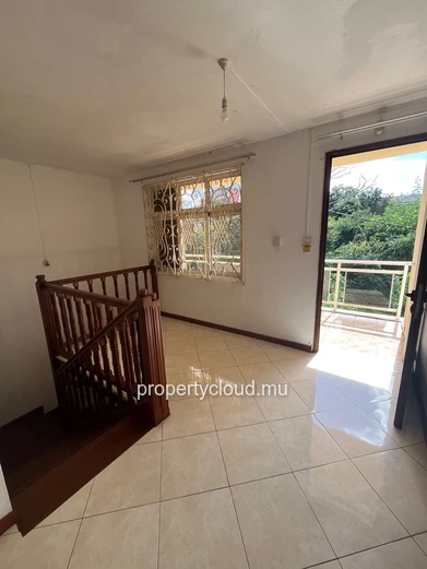 Large 4 bedroom house - POINTE AUX PIMENTS