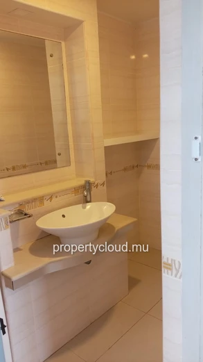 2-bedroom apartment for rent – Grand Baie, Mauritius