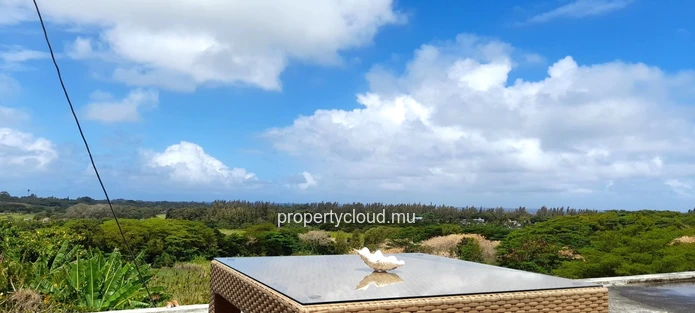 St Martin Bel Ombre – For sale: large property with panoramic view