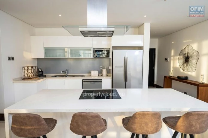 For resale an apartment accessible to foreigners and Mauritians in Grand Baie la Croisette with a view of the golf co...